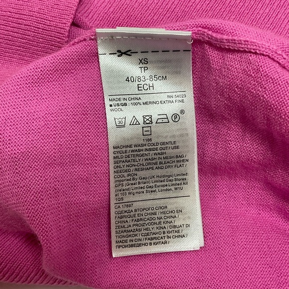 Banana Republic 100% Merino Wool Fine Knit Pink Sweater - Picture 6 of 6